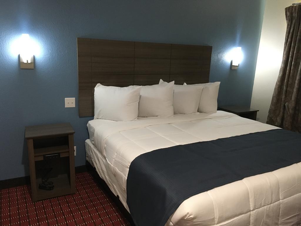 Americas Best Value Inn Decatur Exterior photo