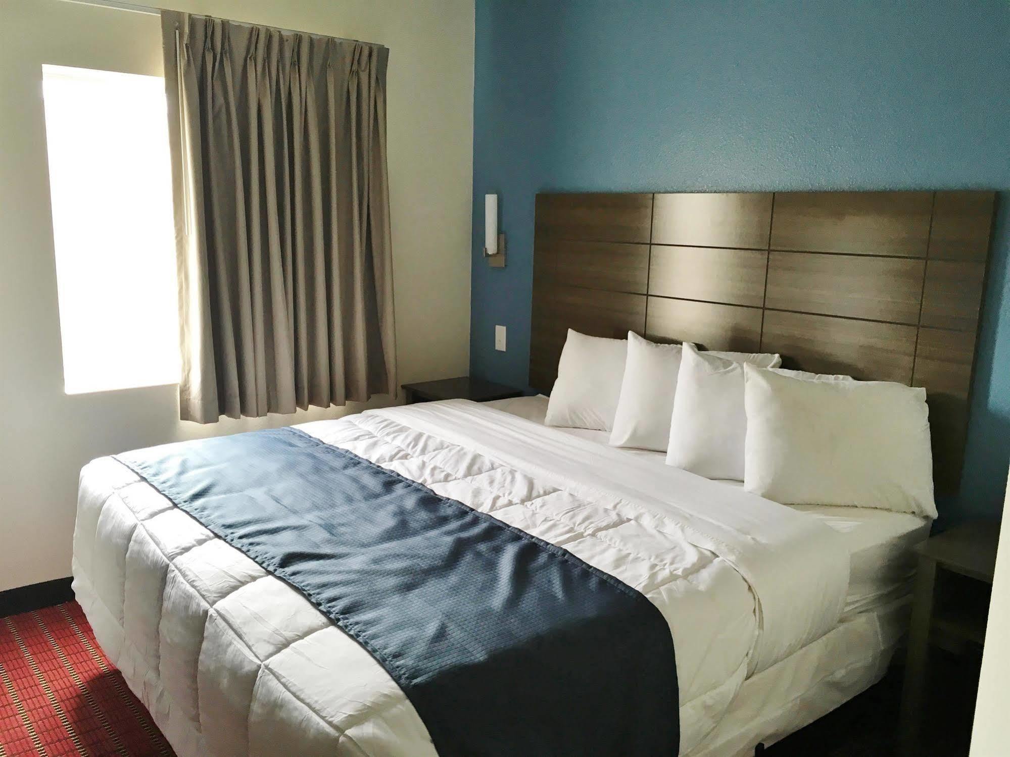 Americas Best Value Inn Decatur Exterior photo
